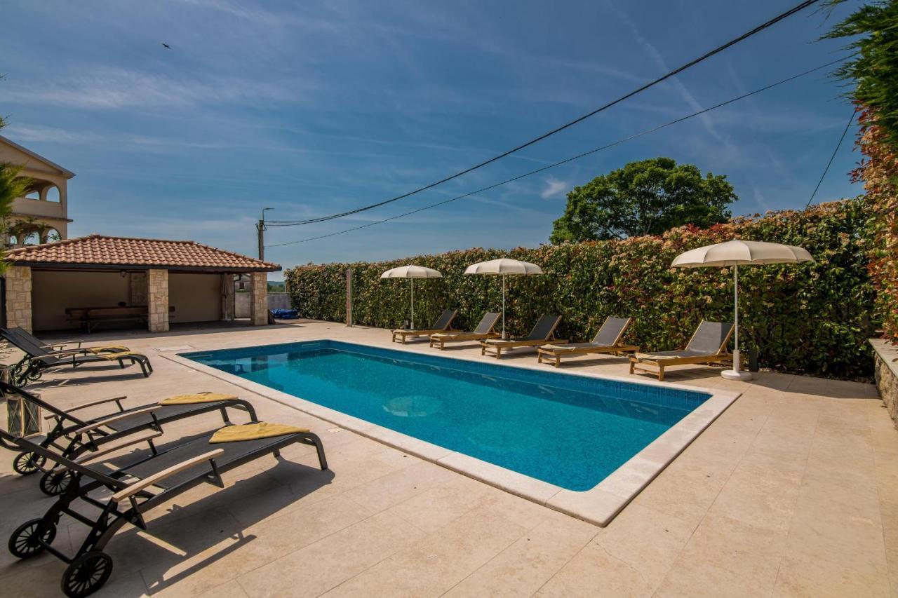 Villa Augusta Malinska Ngoại thất bức ảnh