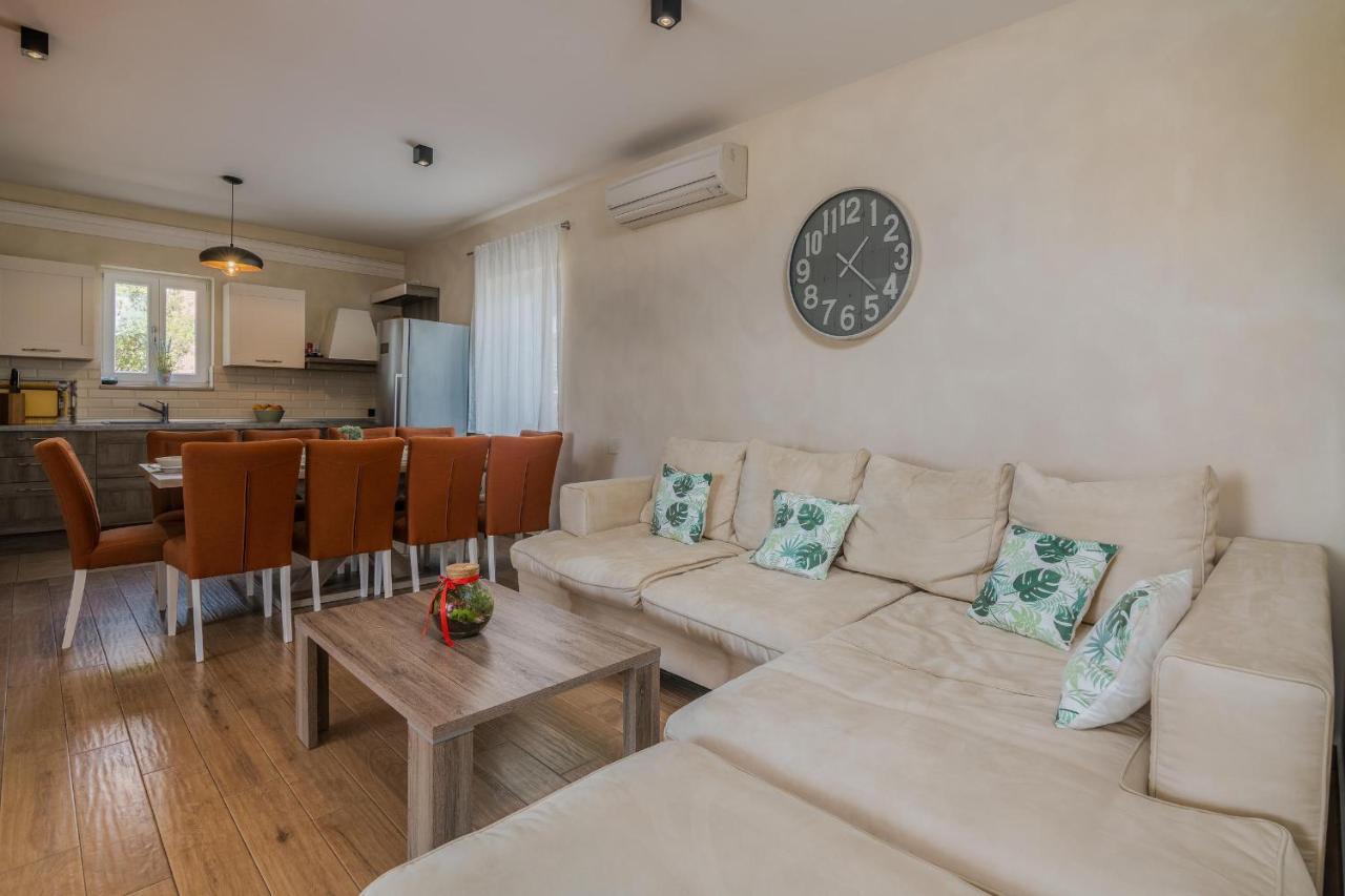 Villa Augusta Malinska Ngoại thất bức ảnh