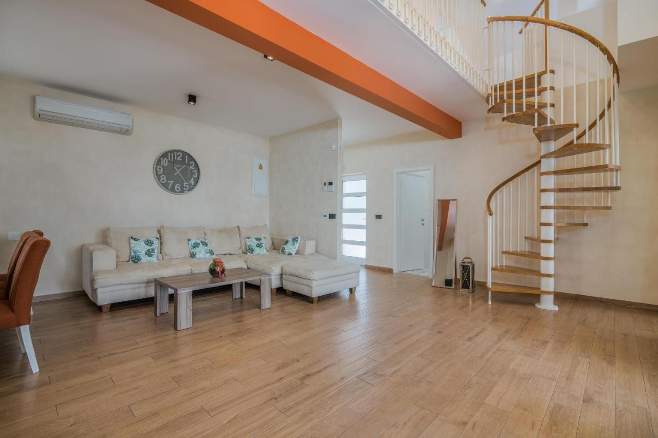 Villa Augusta Malinska Ngoại thất bức ảnh